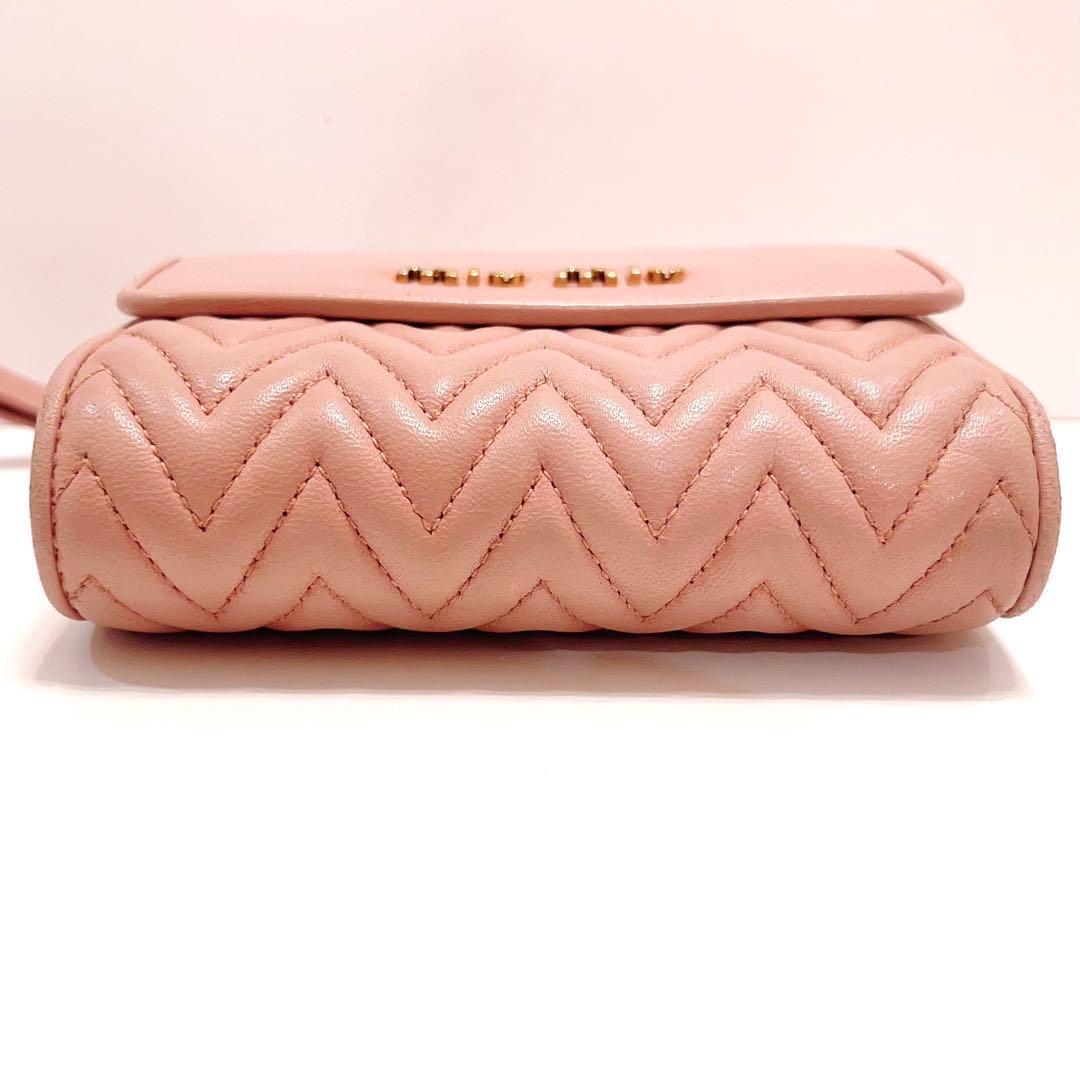 ミュウミュウ 折り財布 ナッパイントゥーレ レザー ゴールド金具 ピンク