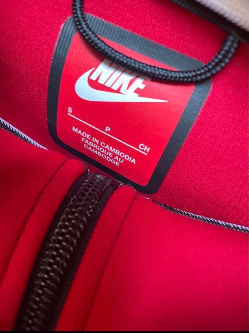 NIKEテックフリースセットアップ　レッド　赤