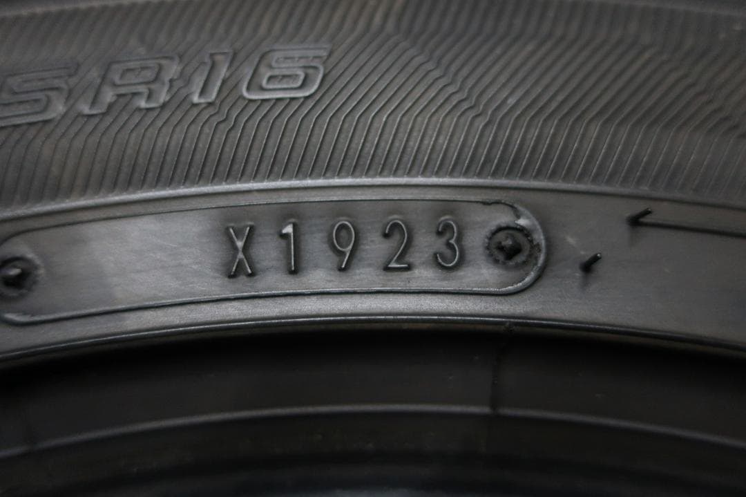 2023年　グッドイヤー　EG01　205/55R16　国産　バリ溝95％　4本