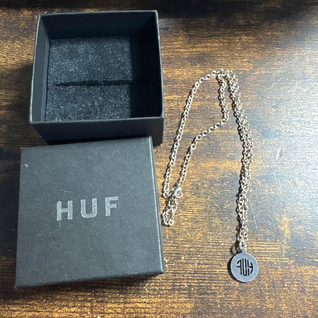 HUF ロゴペンダント ネックレス