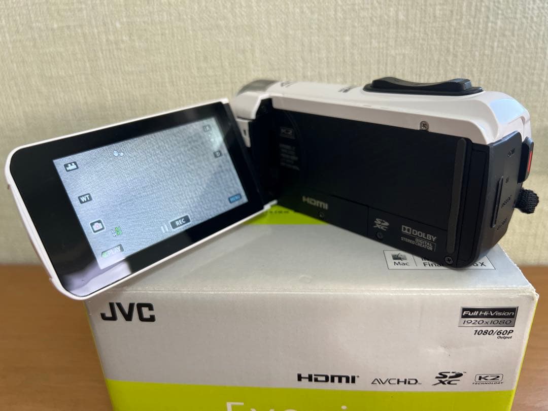 ビデオカメラ JVC WATER PROOF GZ-B800
