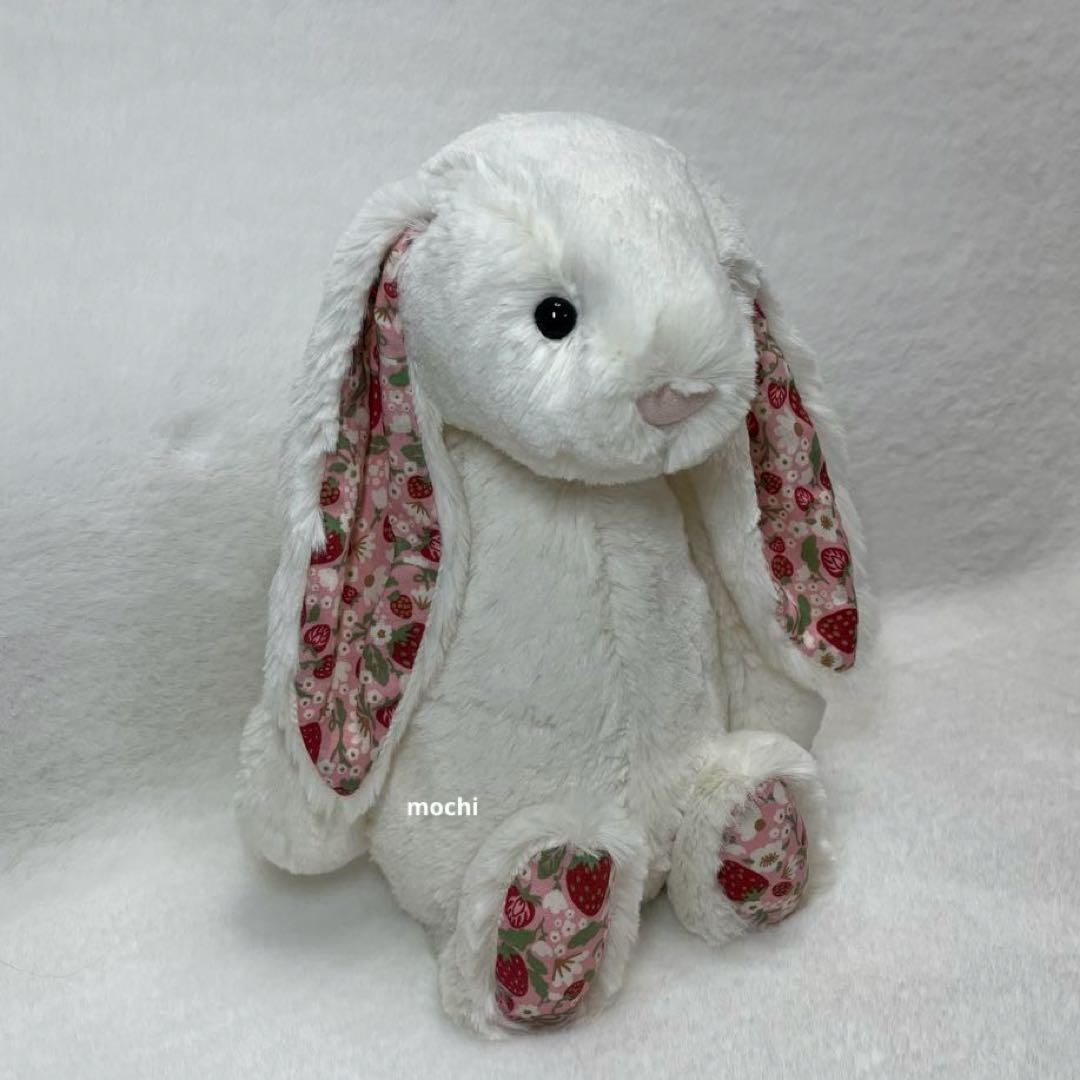  Blossom Cream Bunny Berry ぬいぐるみ