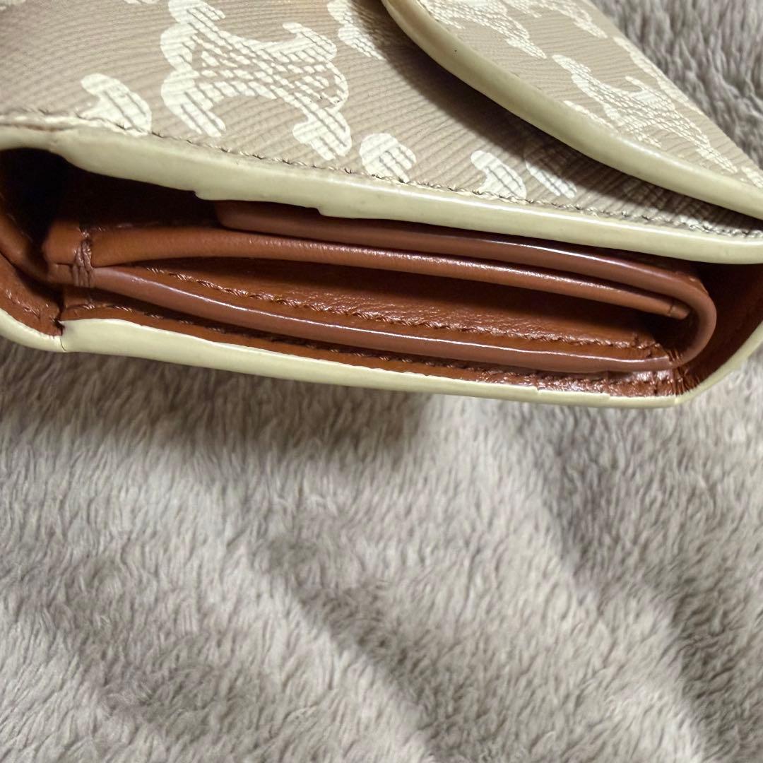 【セリーヌ】ベージュロゴ入り 三つ折り財布