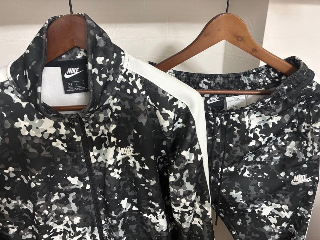NIKE セットアップ ジャージ 総柄 迷彩 カモフラージュ トラックジャケット