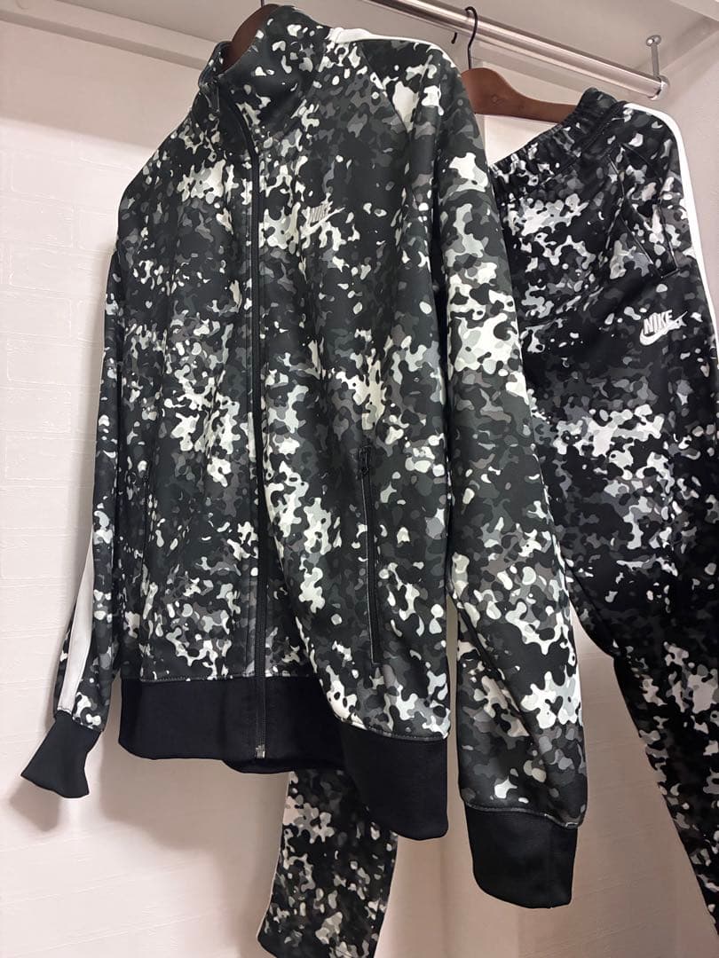 NIKE セットアップ ジャージ 総柄 迷彩 カモフラージュ トラックジャケット