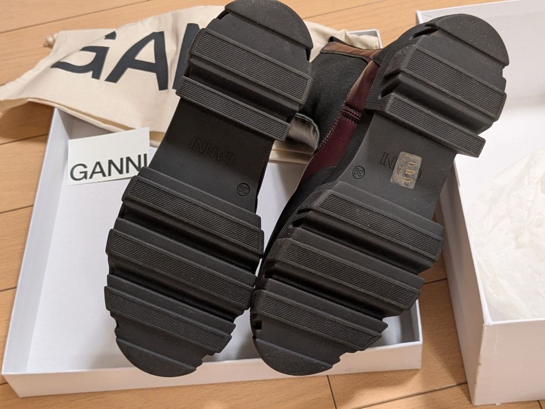 GANNI　サイドゴアチェルシーブーツ