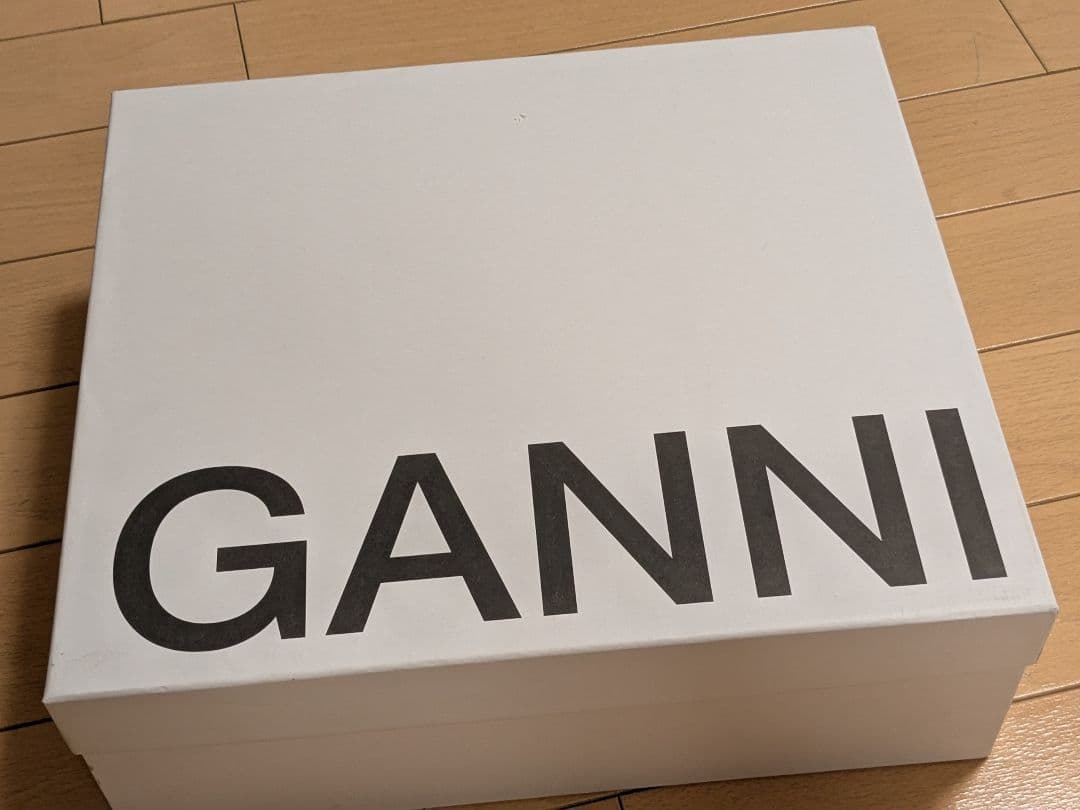 GANNI　サイドゴアチェルシーブーツ