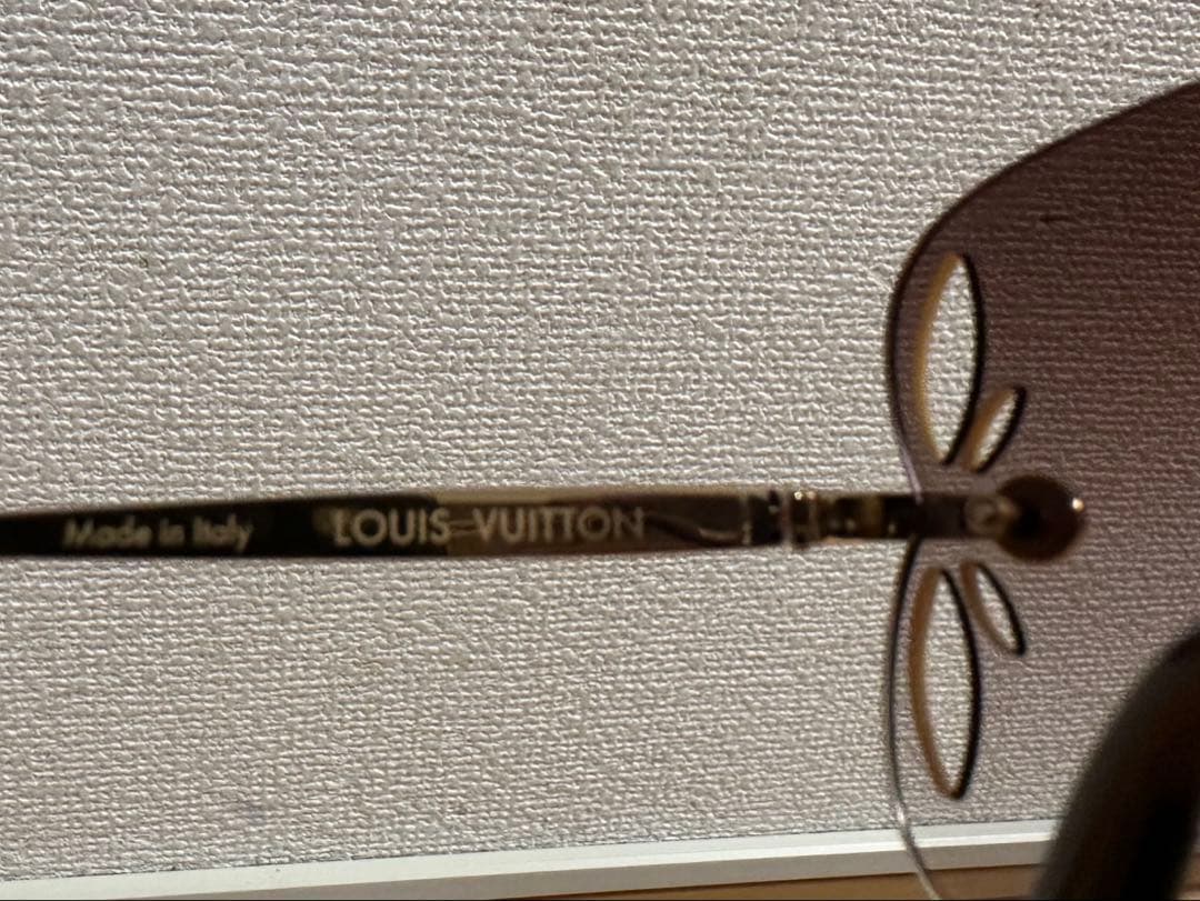 LOUIS VUITTON レディース　サングラス