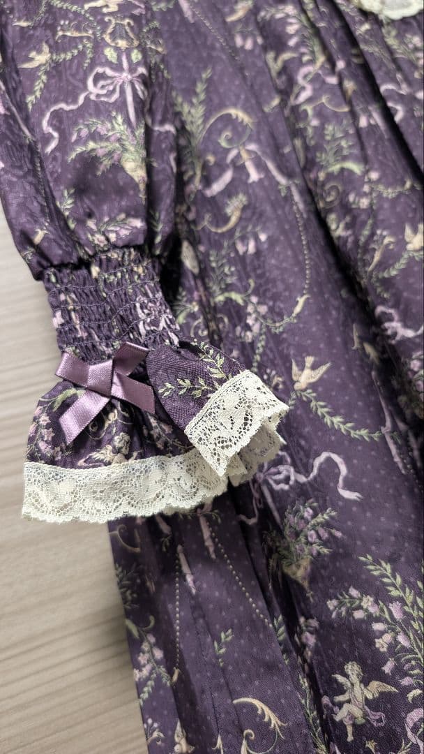 Angel Flower Wall 天使柄アンティーク風刺繍襟ワンピースセット