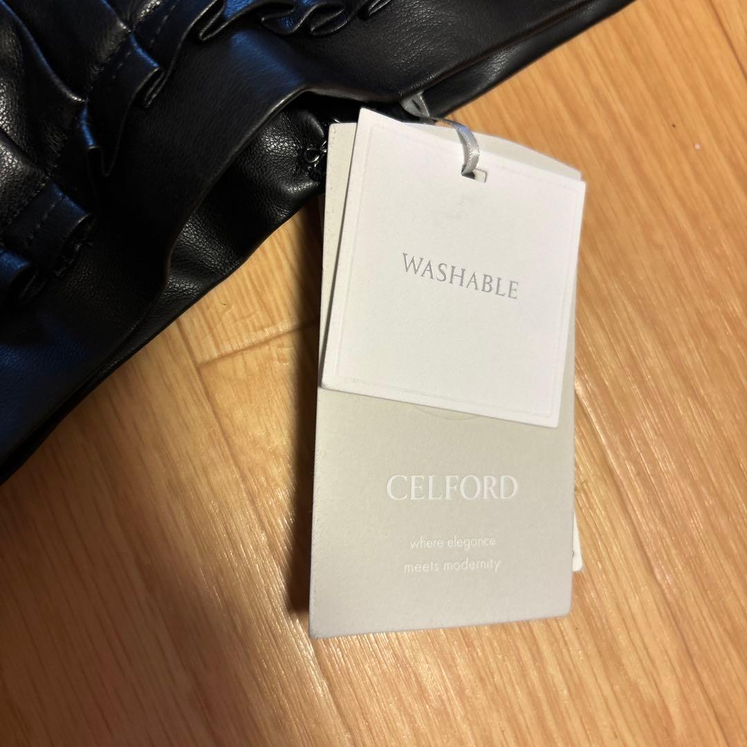 新品タグ付CELFORD フェイクレザータックプリーツスカート36ウォッシャブル