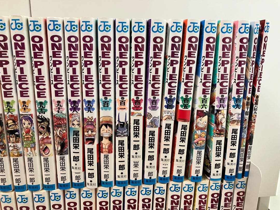 チ*ル様 ワンピースコミック本94冊＋2冊（中抜きで無い番号あり）合計96冊