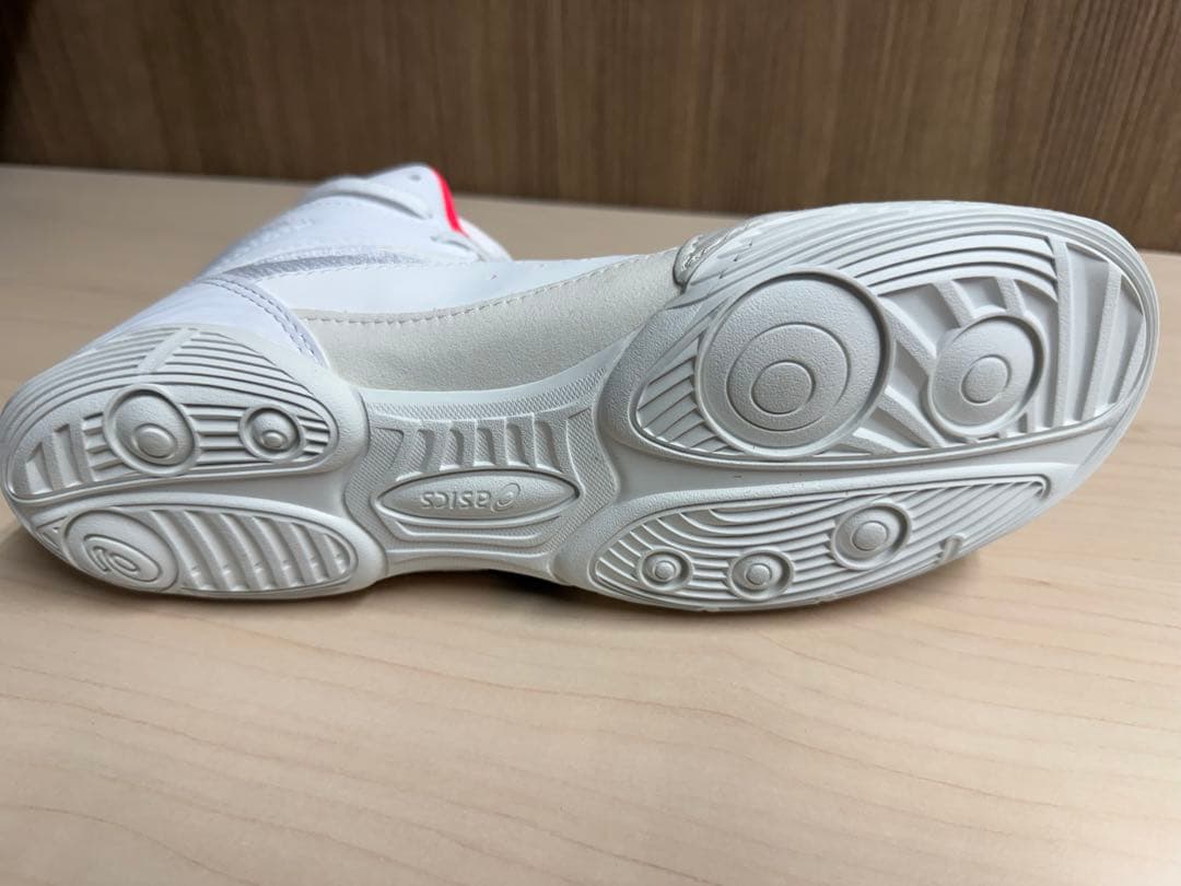 ガネ　asics ボクシングシューズ ハイカット ホワイト