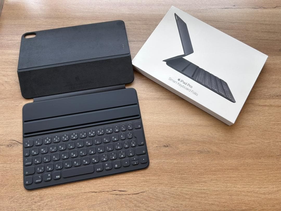 橙*！様 【中古美品】iPad Pro Smart Keyboard Folio
