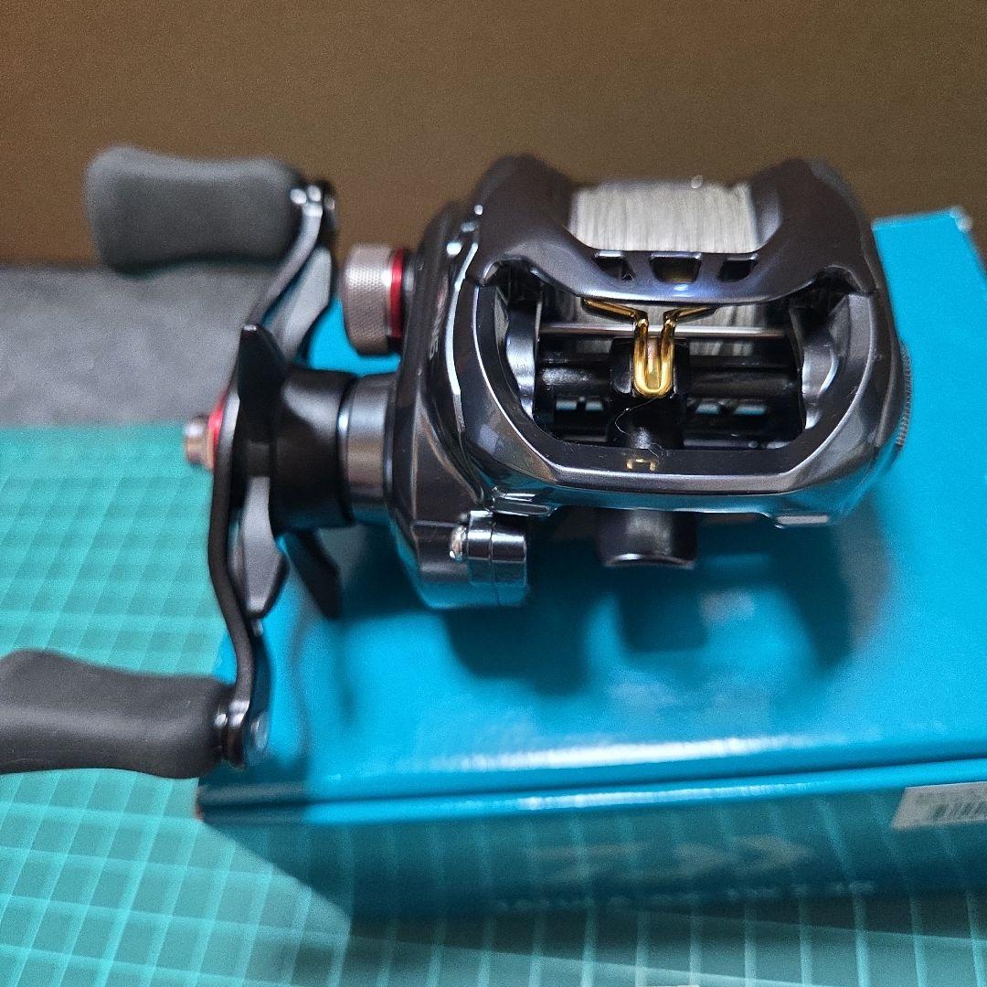 ダイワ　TATULA SV TW 7.3R ベイトリール