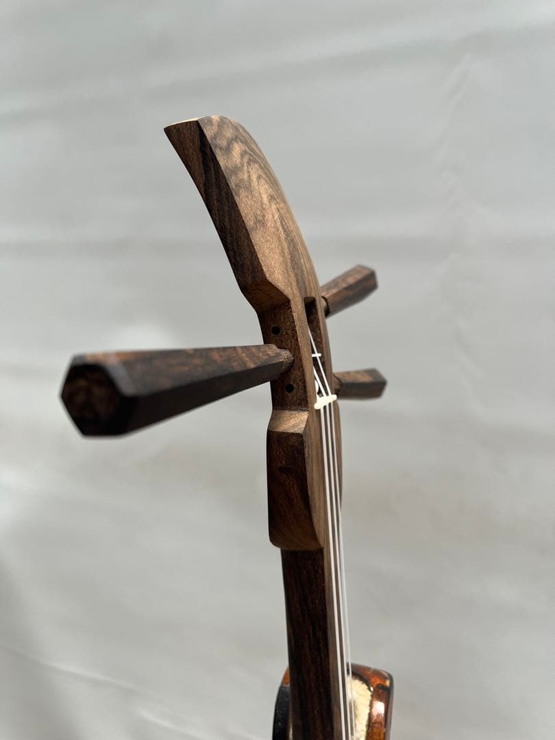 沖縄三線　シャム柿(孔雀杢)艶消し