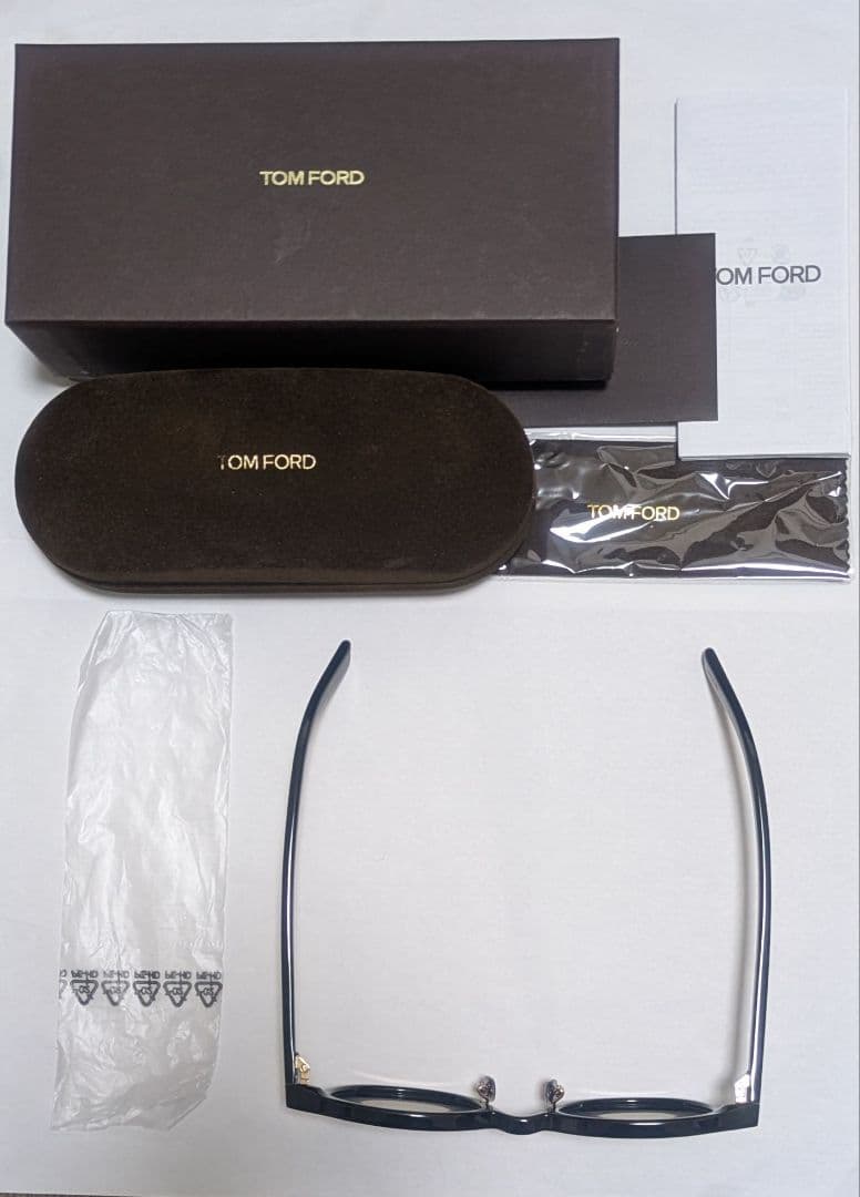【新品】トムフォード サングラス FT0977D 01B 48サイズ 日本企画