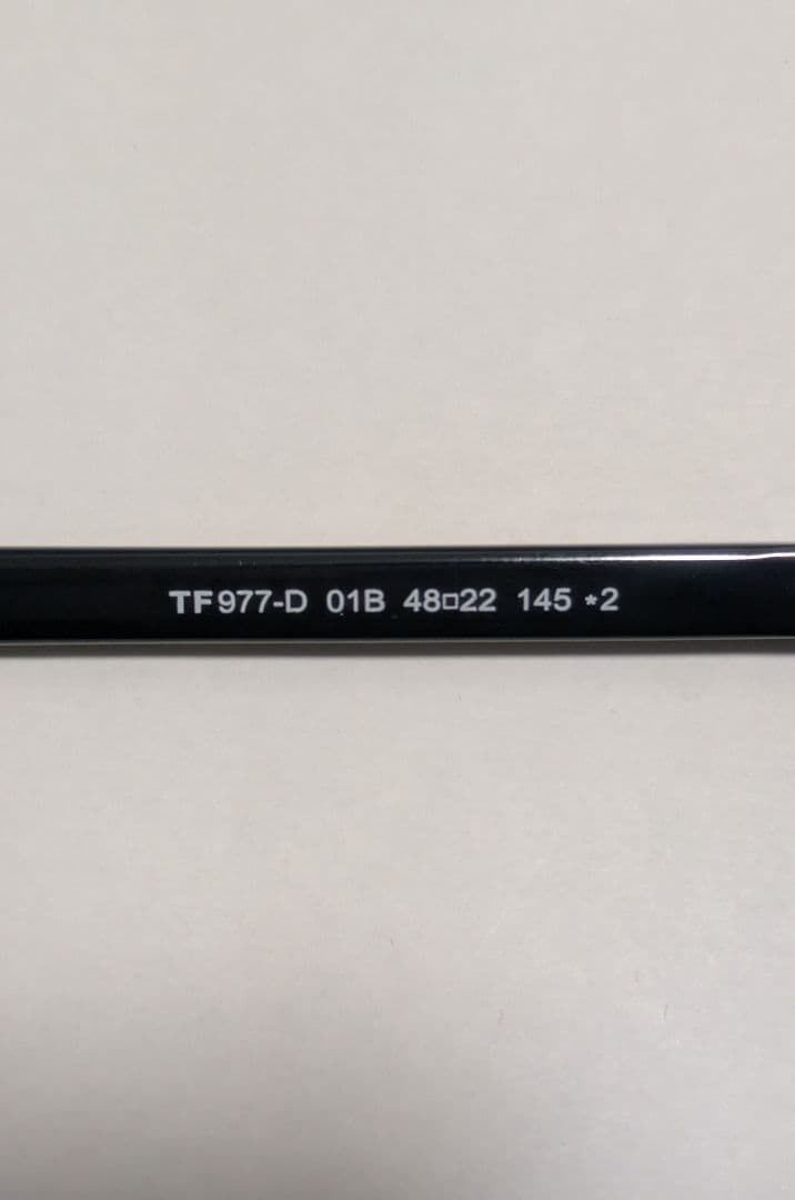 【新品】トムフォード サングラス FT0977D 01B 48サイズ 日本企画