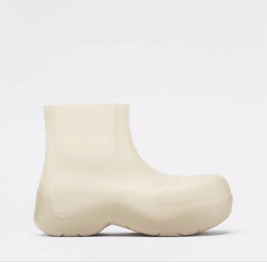 BOTTEGA VENETA パドルブーツ　白　ホワイト