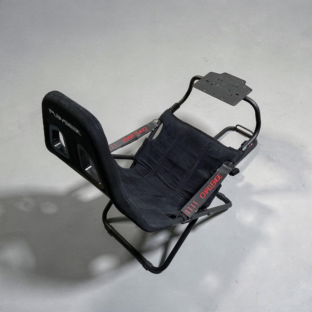 Playseat Challenge （折り畳み式レースゲーム用シート）