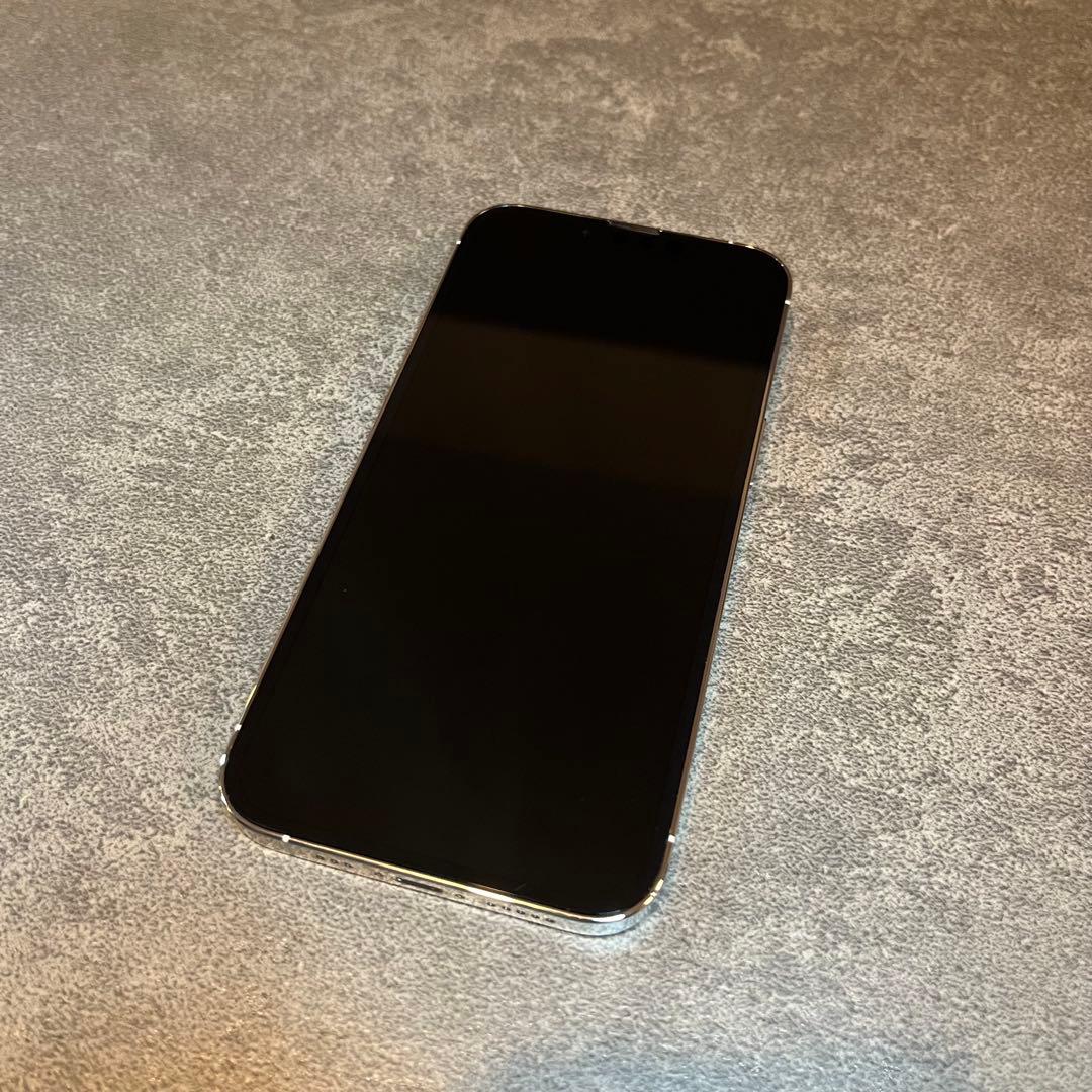 【極美品】バッテリー純正100% iPhone13 pro 256GB シルバー