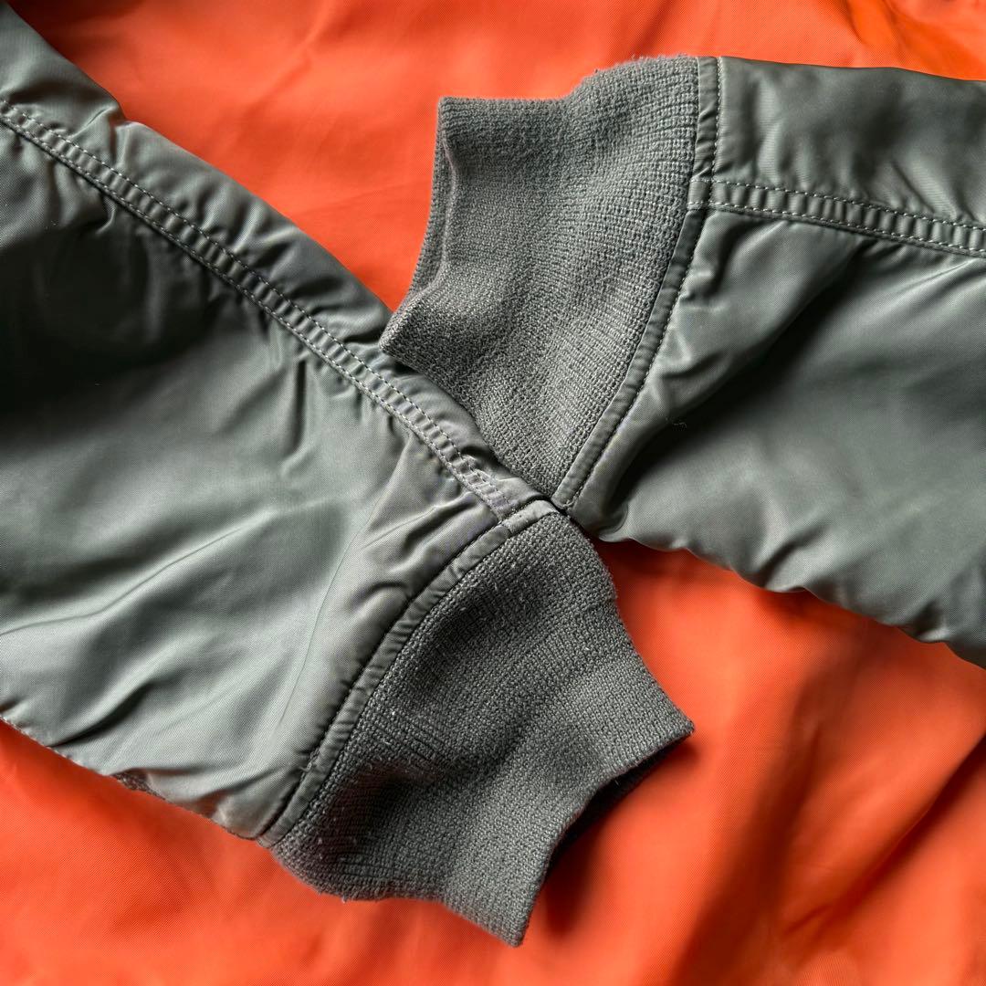 ALPHA INDUSTRIES アルファ MA-1 フライトタグ