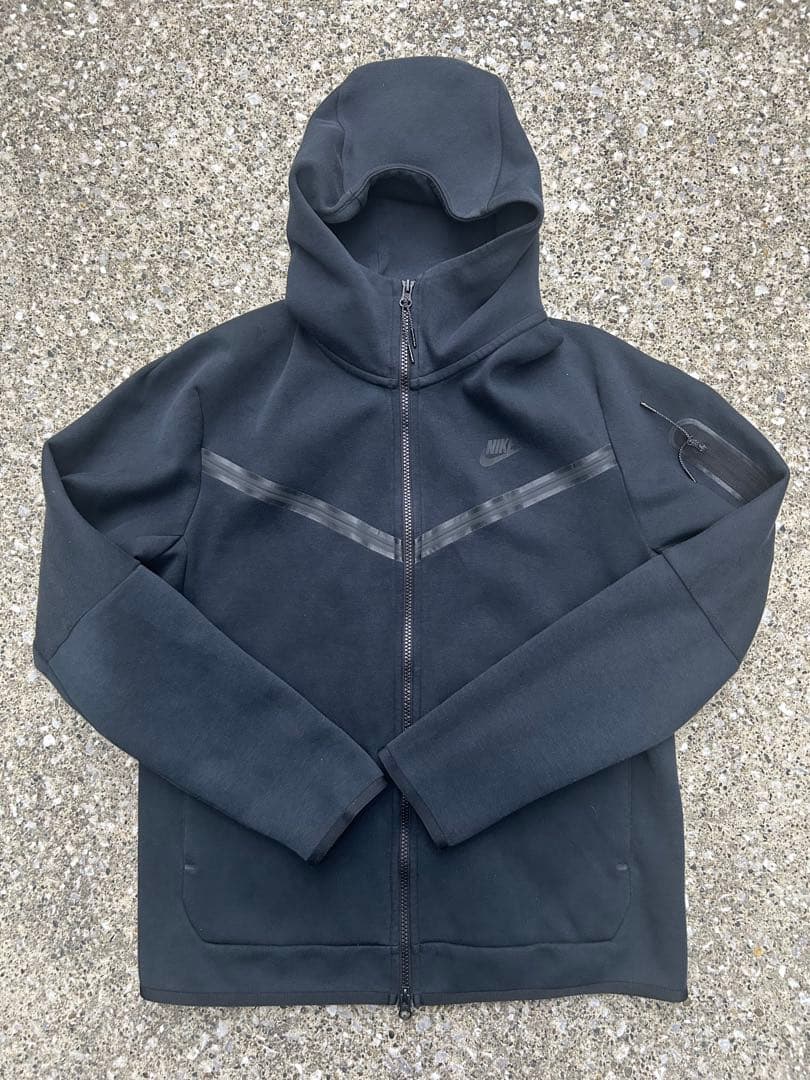 最終値下げ！Nike テックフリース　セットアップ　黒