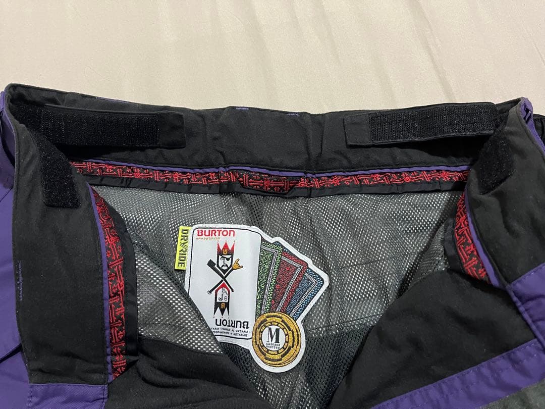 超大特価　BURTON バートン　スノーボードウェア　パンツ　パープル　Mサイズ