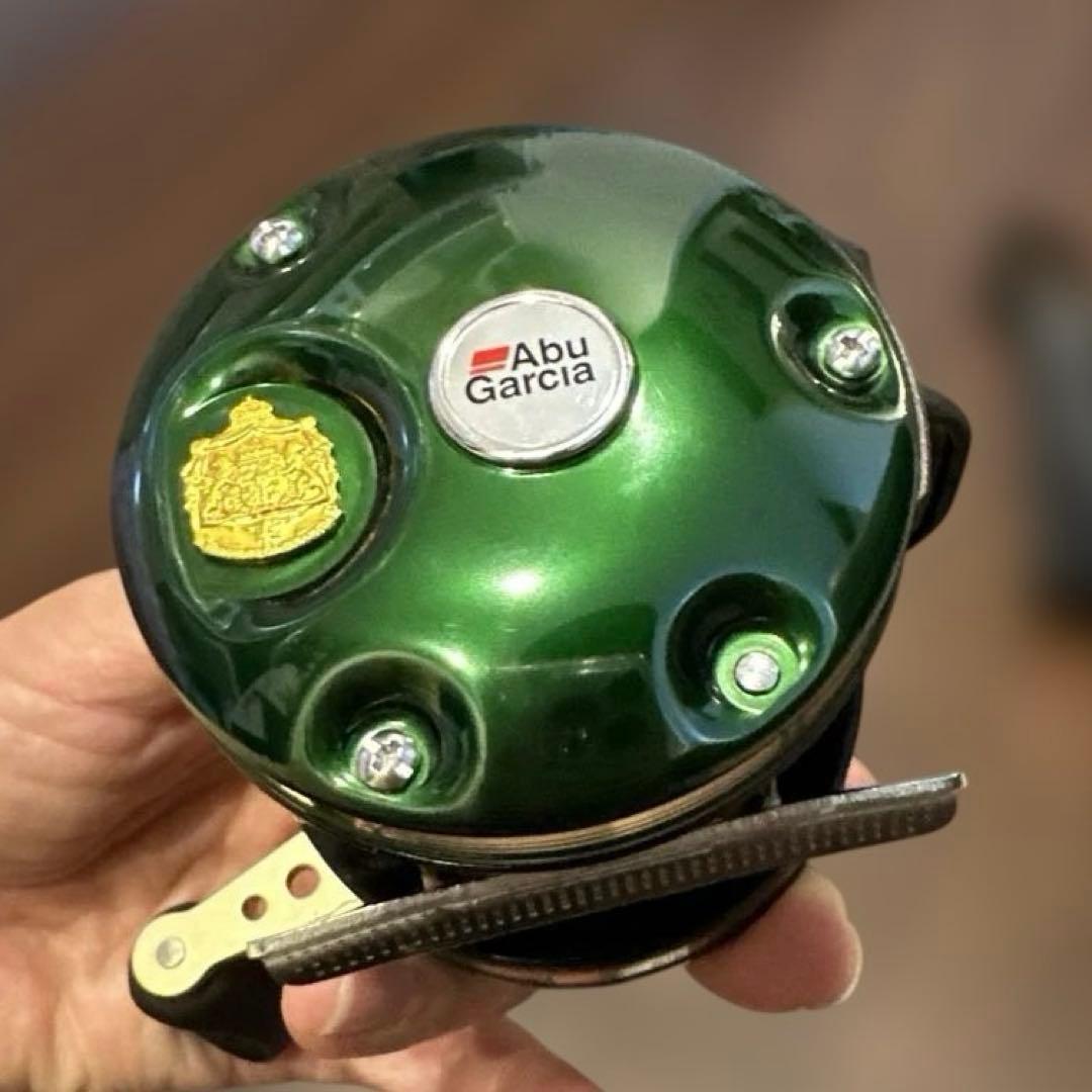 ABU アブガルシア　アンバサダー　5600C5 MAG-X グリーン