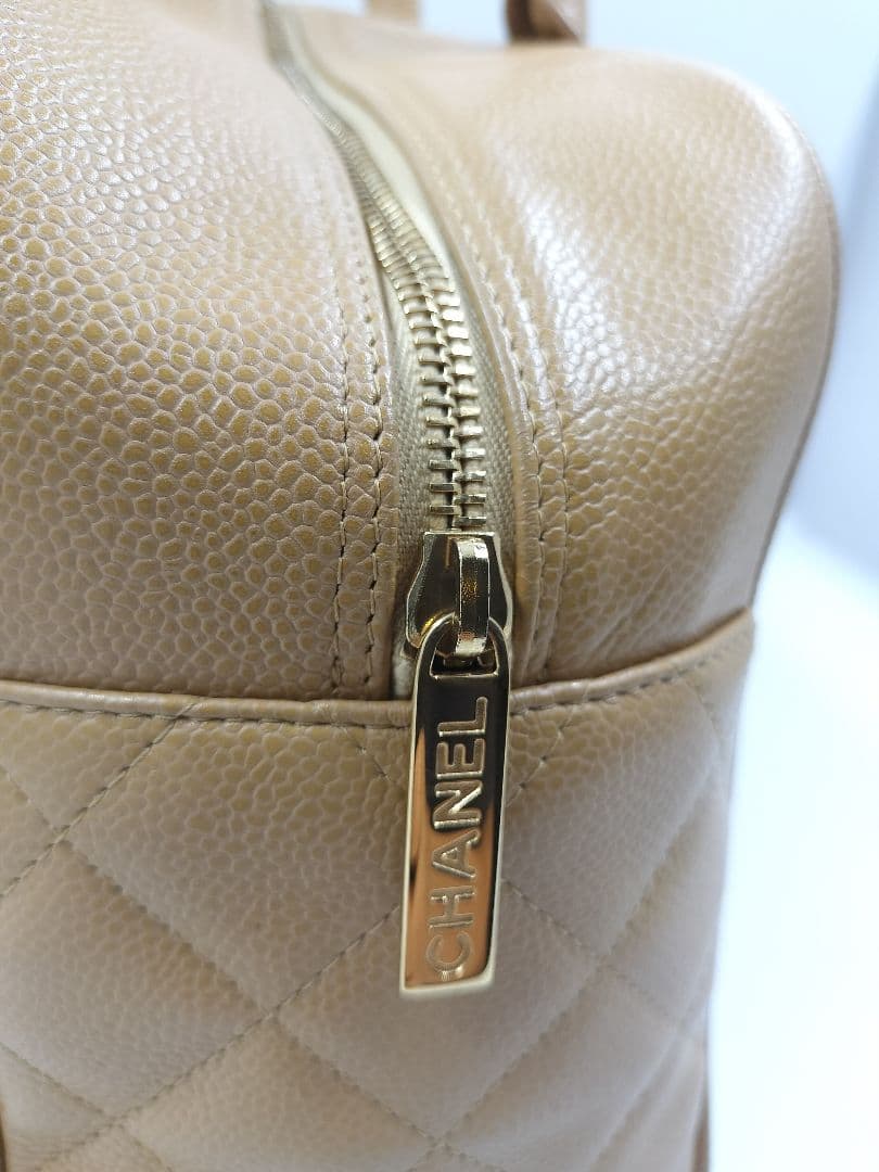 き*ら様 正規品　CHANEL キャビアスキン ココマーク ボストンバック　シャ