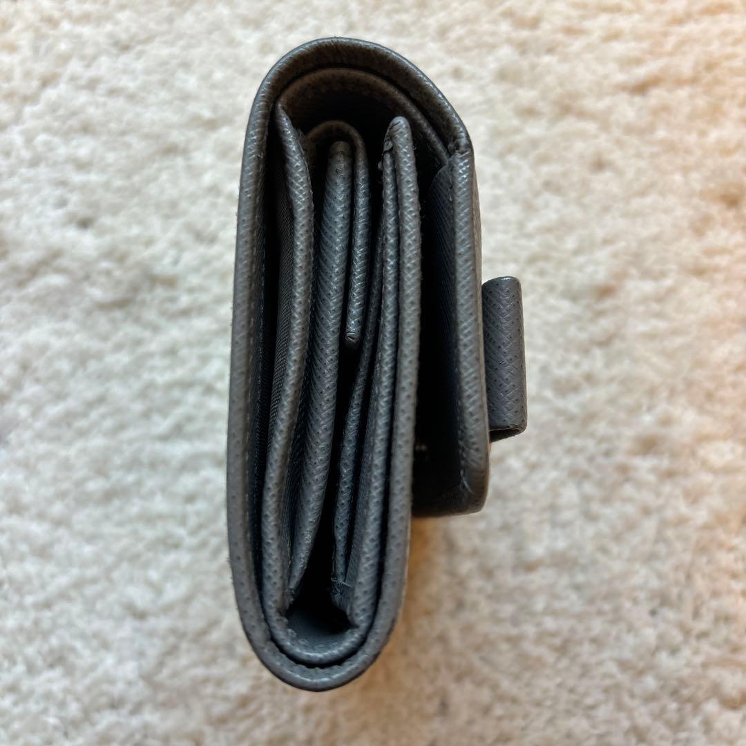 プラダ　PRADA♡3つ折り財布　グレー　サフィアーノレザー