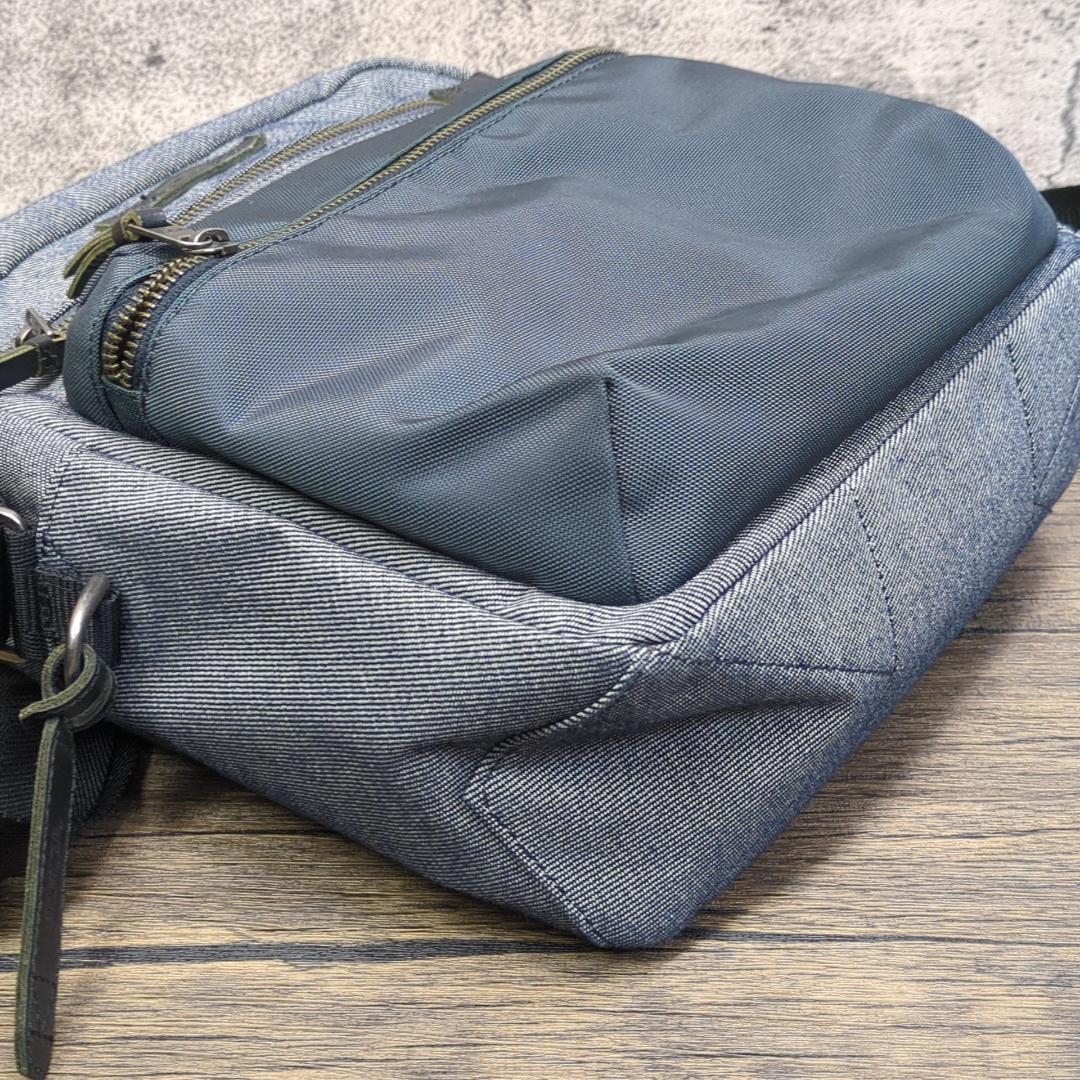 TUMI メッセンジャーバッグ