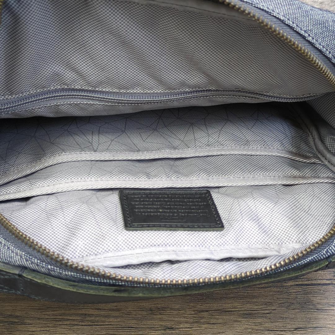 TUMI メッセンジャーバッグ