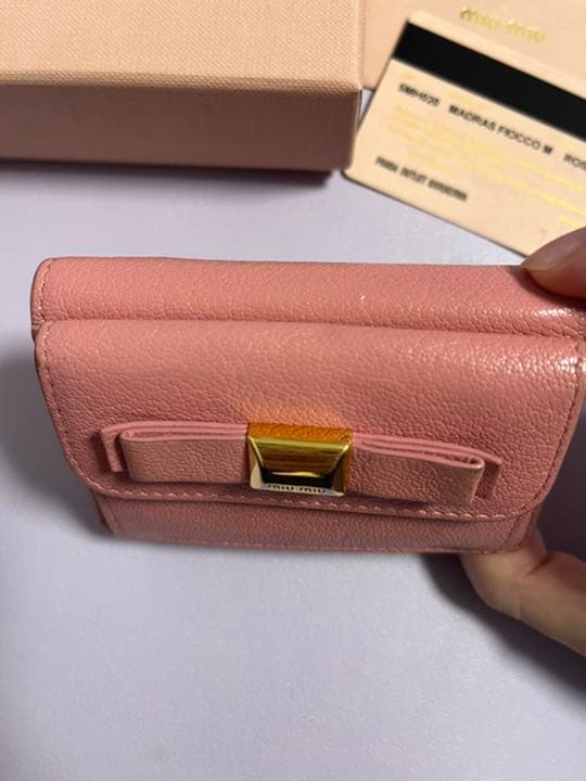 miumiu リボン　コンパクト財布