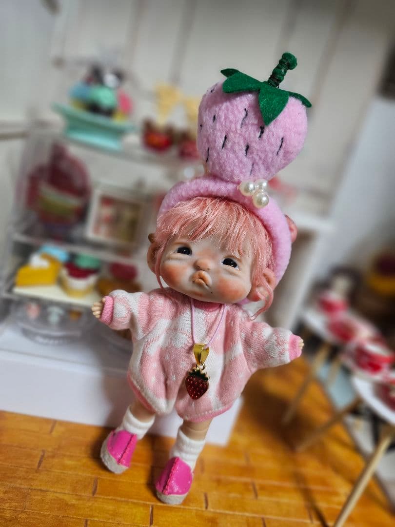 ふ*。様 ooak 創作人形 【可愛い苺ちゃん】創作ヘッド 樹脂粘土ベビー