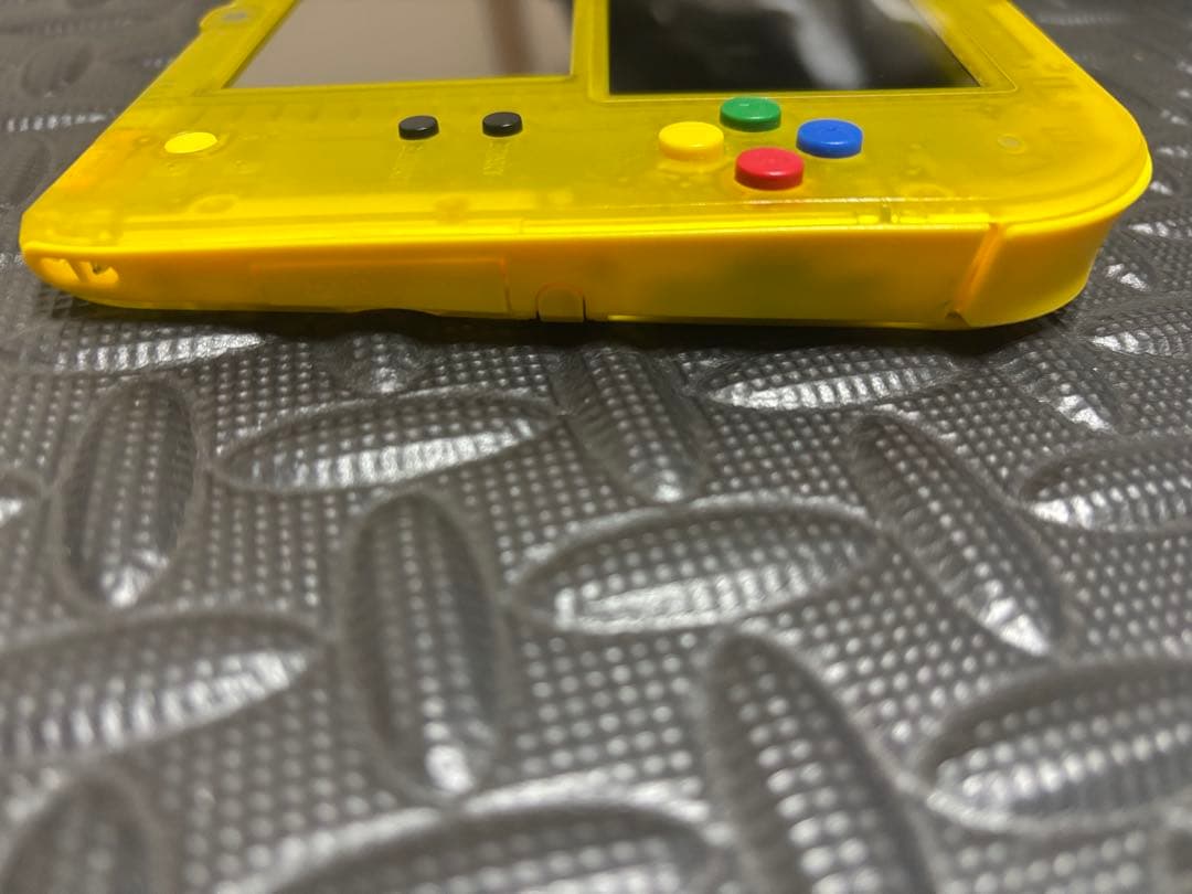 ニンテンドー ポケットモンスター ピカチュウ 2DS本体　任天堂