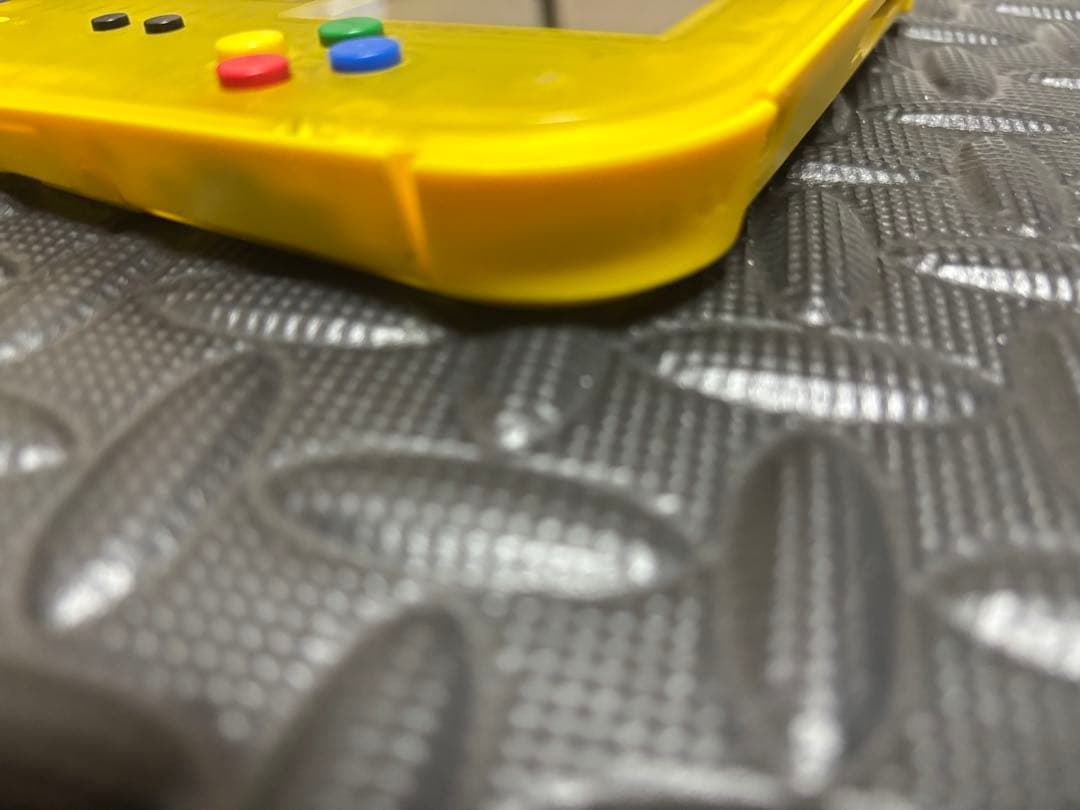 ニンテンドー ポケットモンスター ピカチュウ 2DS本体　任天堂