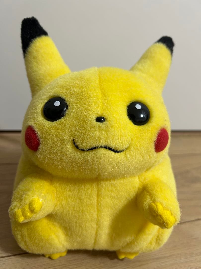 初代　平成レトロ　ピカチュウ おしゃべりぬいぐるみ