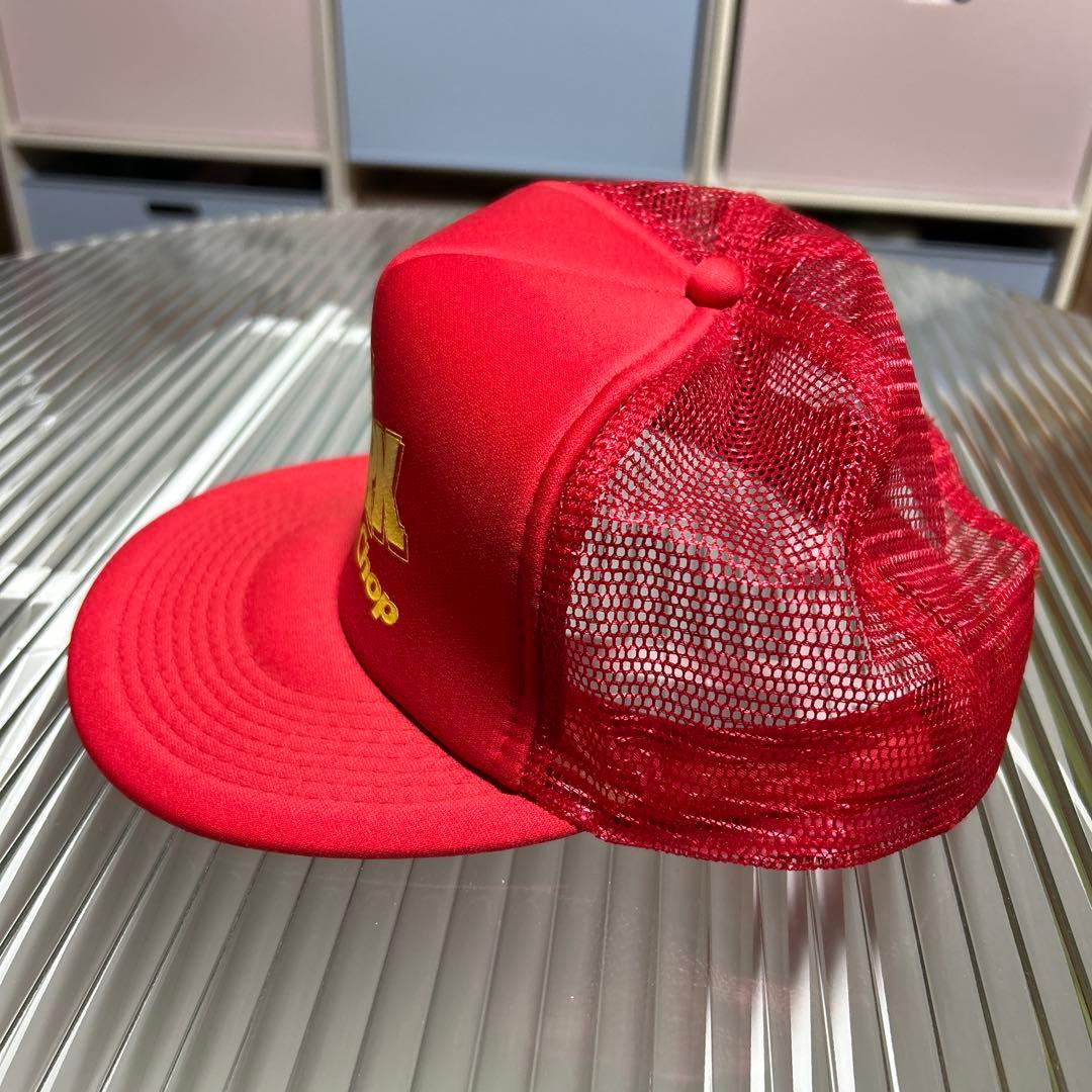 PORKChop GARAGE SUPPLYトラッカーキャップ 赤