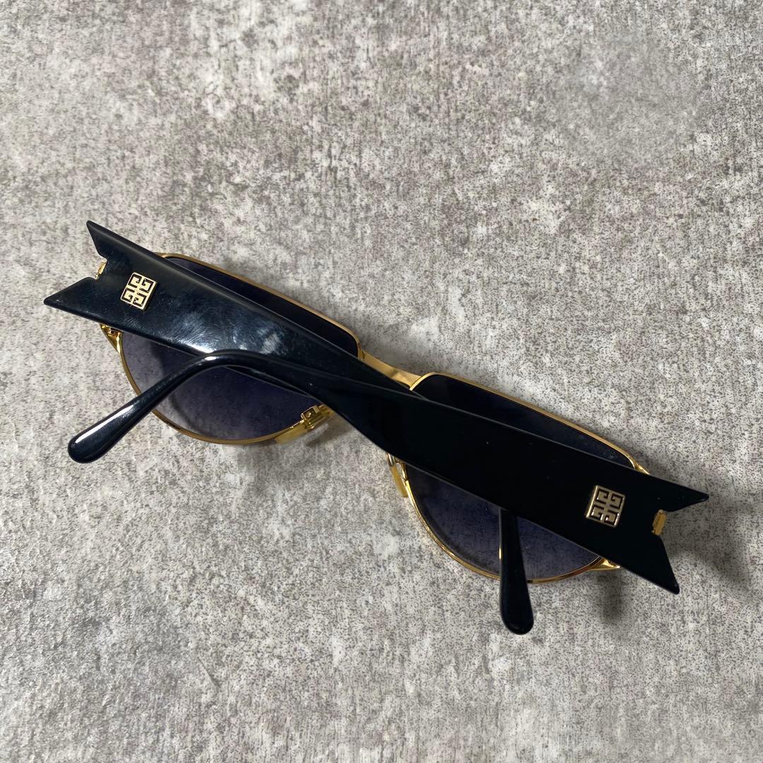 GIVENCY ジバンシー　サングラス　ゴールドフレーム　４Gロゴ