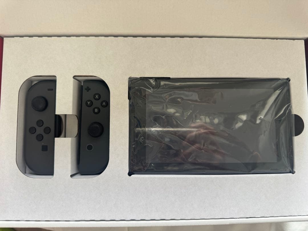 綾*様 Nintendo switch 本体【美品】