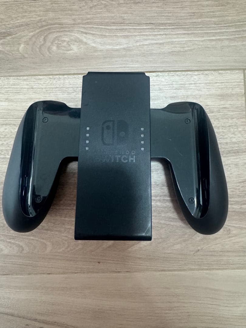 綾*様 Nintendo switch 本体【美品】