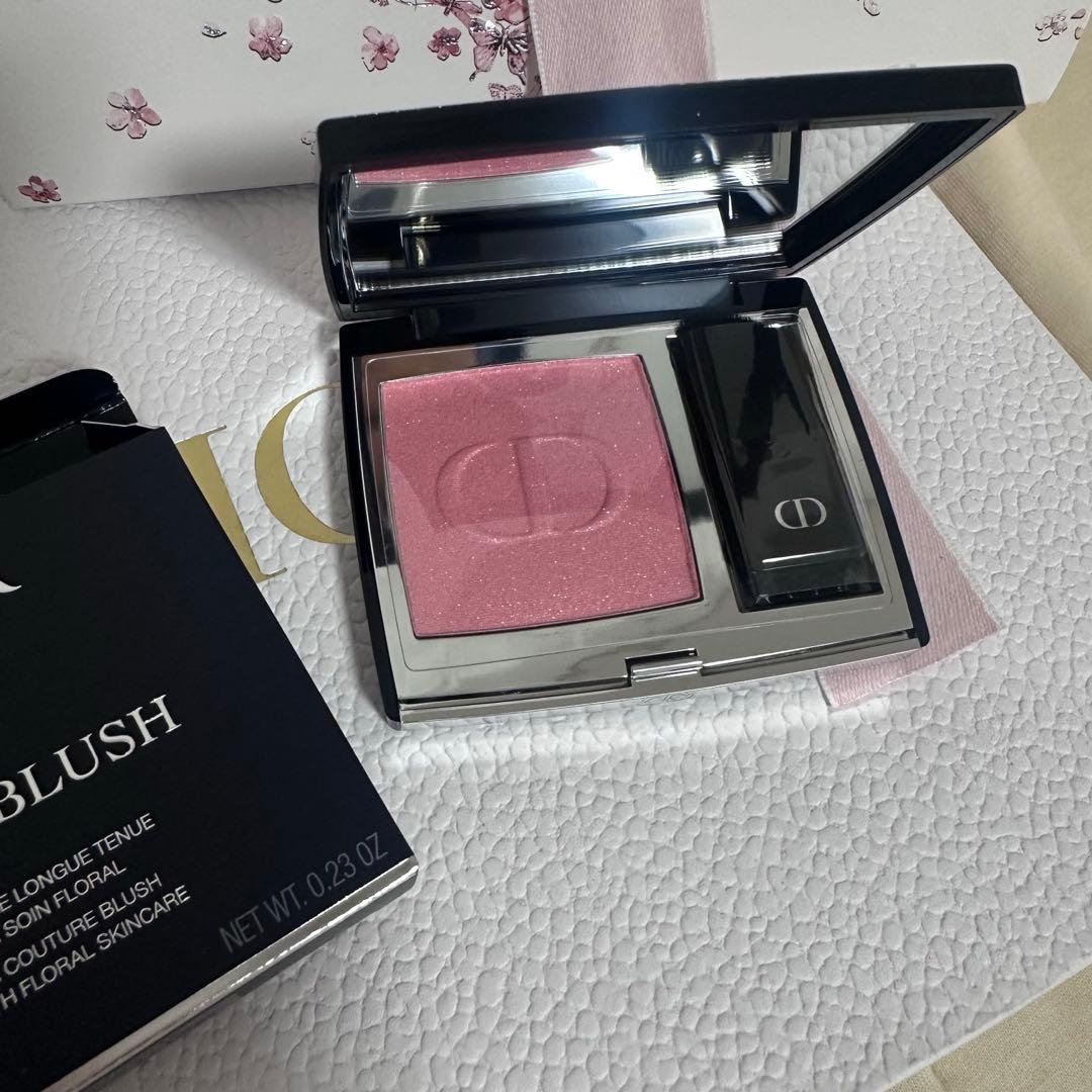 Dior スキンルージュ ブラッシュ 212 TUTU