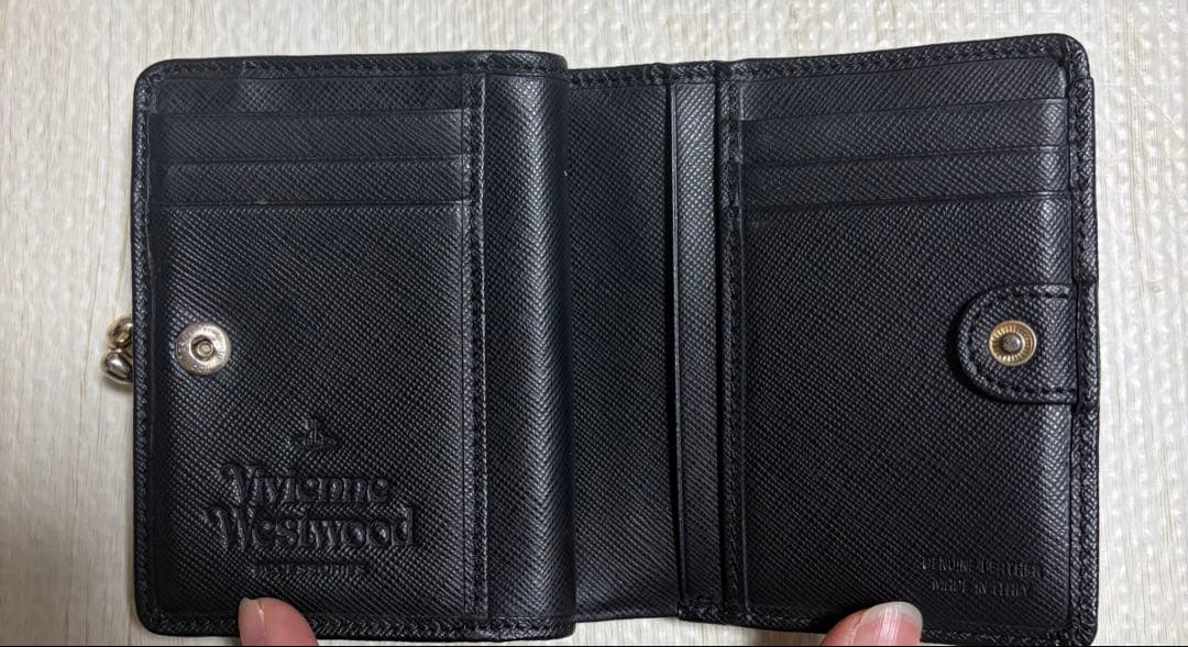 Vivienne Westwood がま口小銭入れ付き二つ折り財布