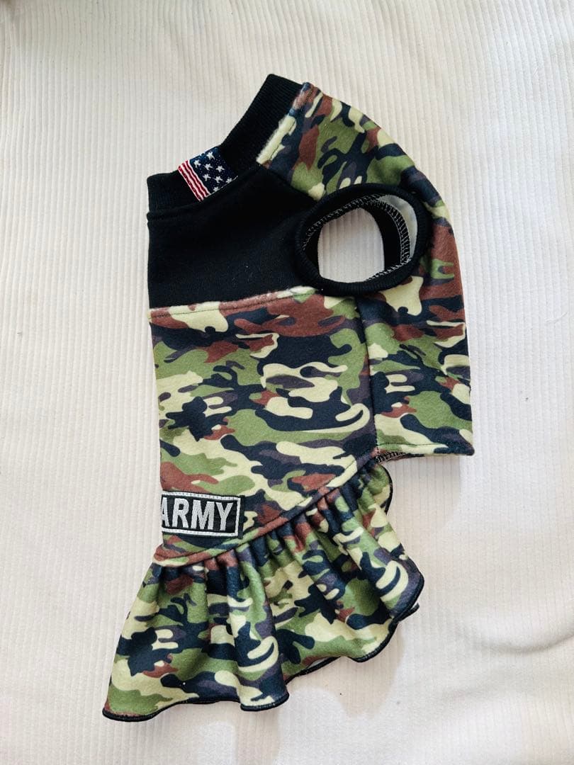 犬服ハンドメイド　タンクトップ(とも)