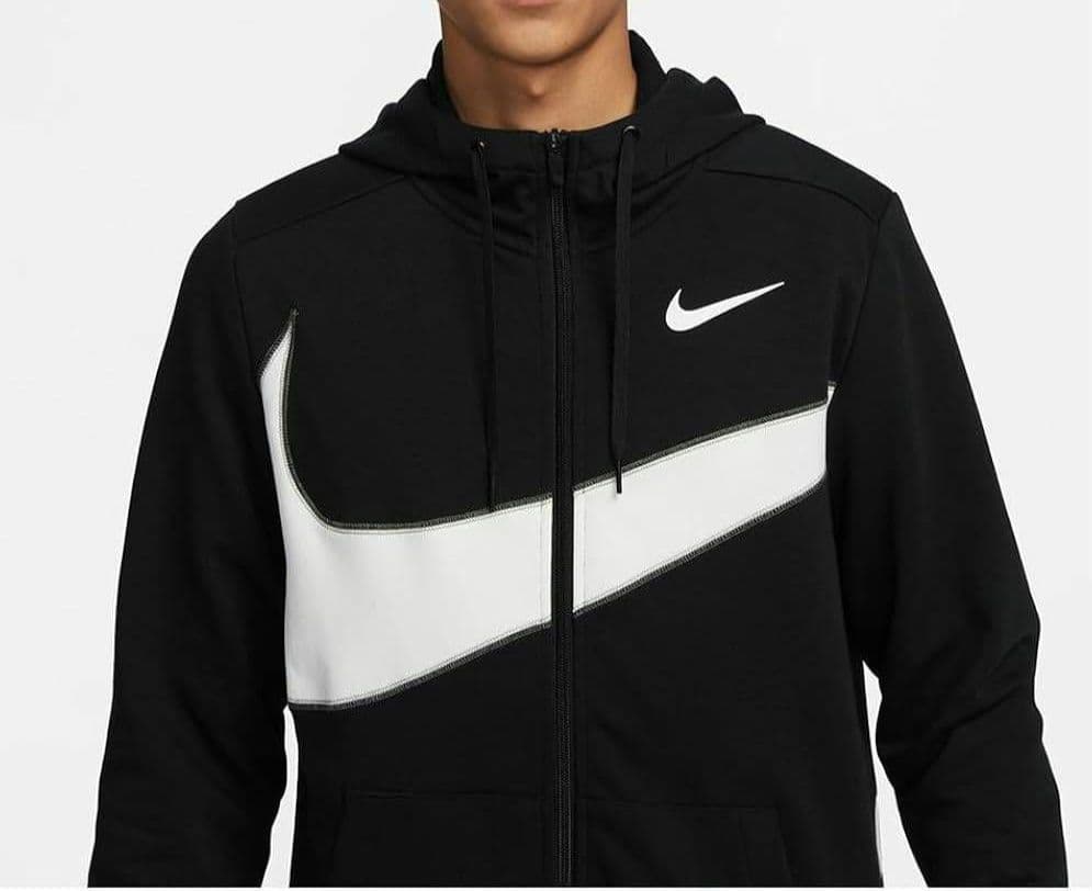 新品ナイキ(NIKE) ジャケット　パンツ セットアップ　定価18,080円