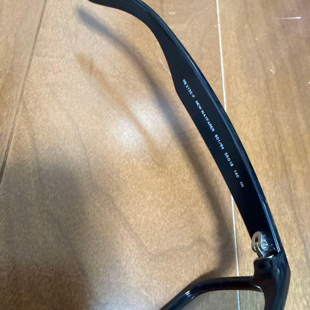 り*ご様 Ray-Ban RB2132F New Wayfarer サングラス