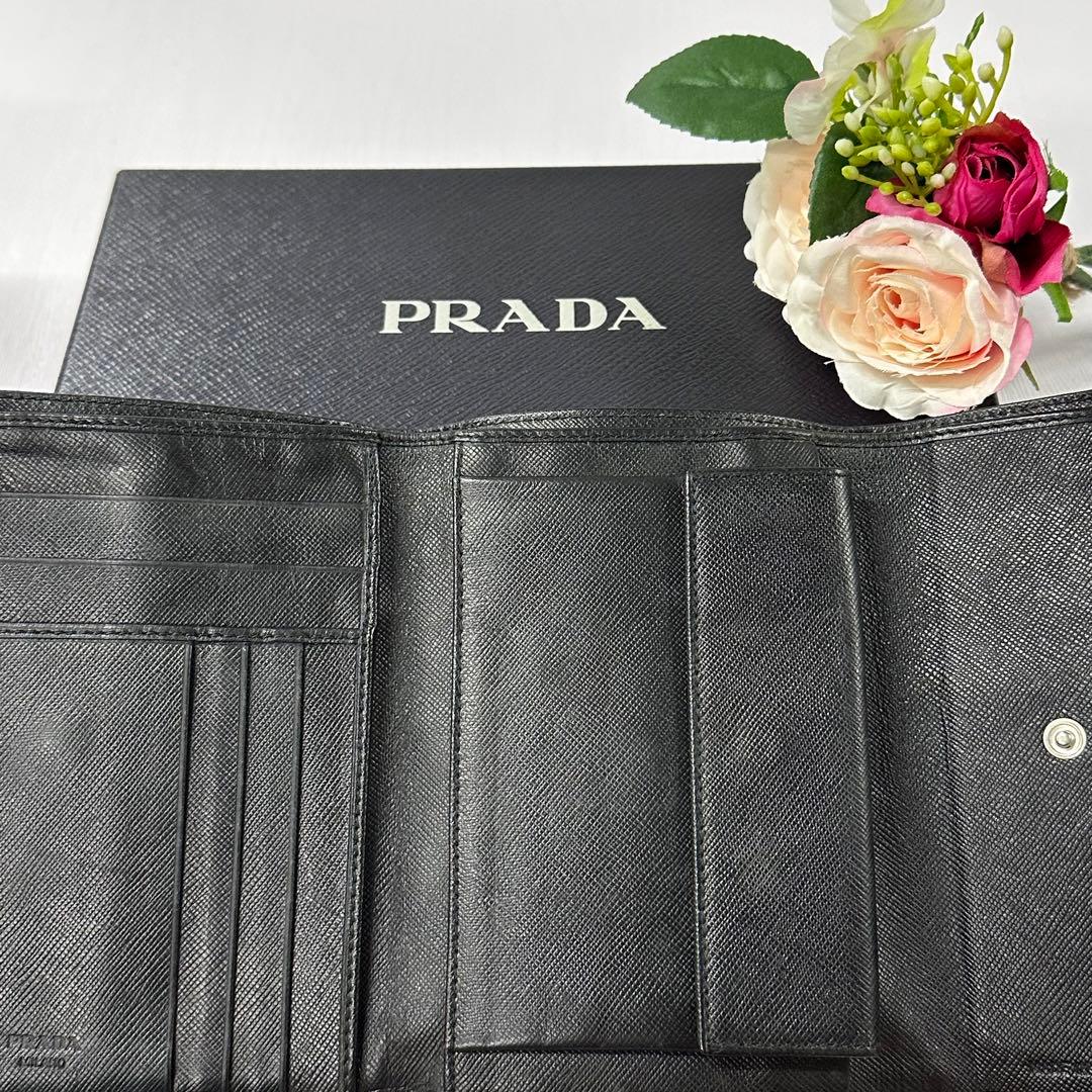 新品同様‼️ プラダ　PRADA 財布　折り財布　ナイロン　三角ロゴ