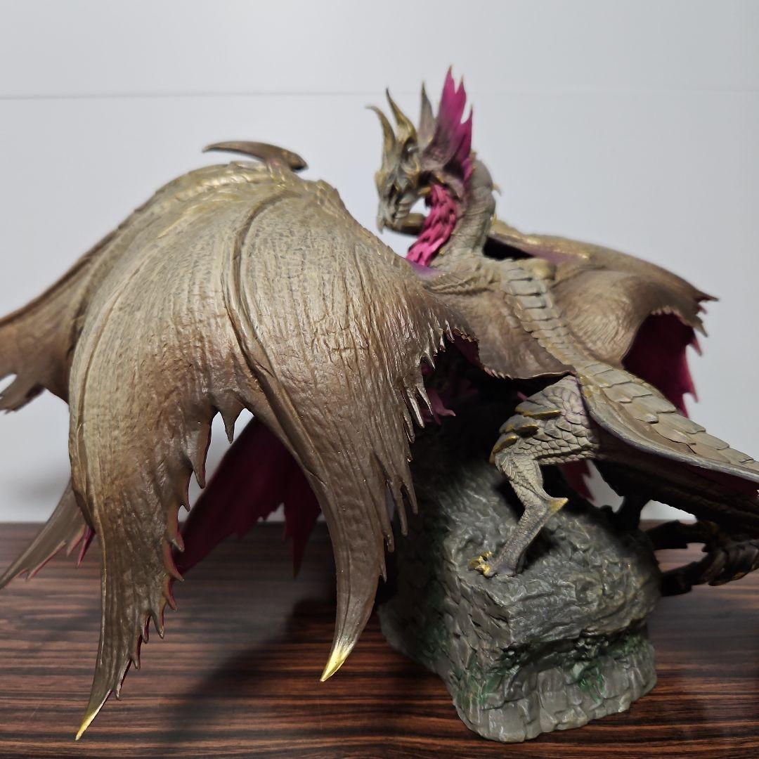 モンスターハンター クリエイターズモデル 爵銀龍 メルゼナ フィギュア