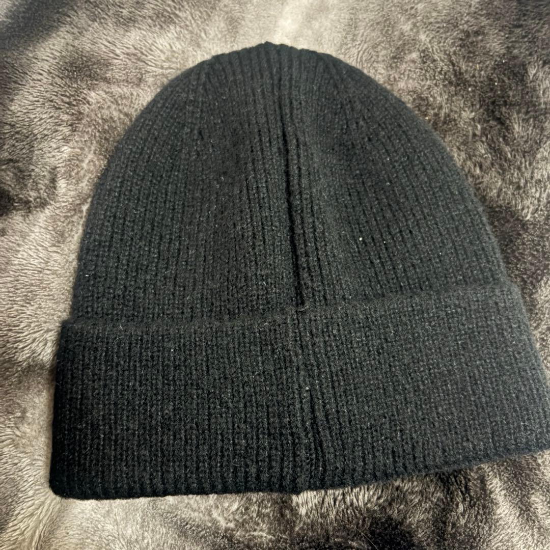新品未使用 黒ニット帽 ロゴ
