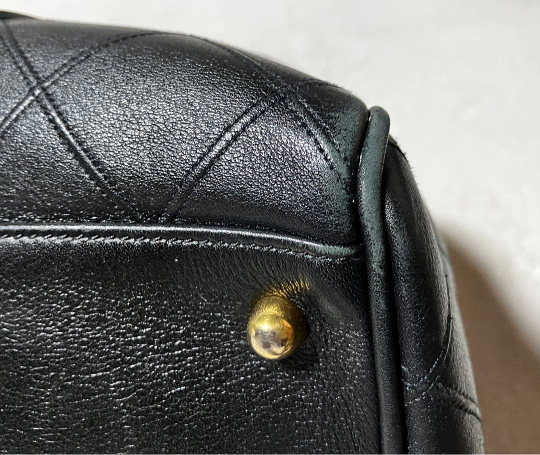 CHANEL ボストンバック肩紐付き